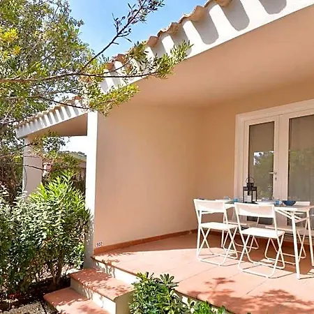 Hotel Isa - In Costa Rei Just 450 Meters From The Beach, With Air Conditioning And Outdoor Private Area Muravera