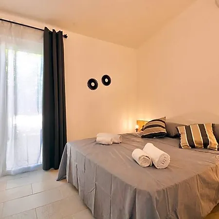 Apart Otel Isa - In Costa Rei Just 450 Meters From The Beach, With Air Conditioning And Outdoor Private Area 3*